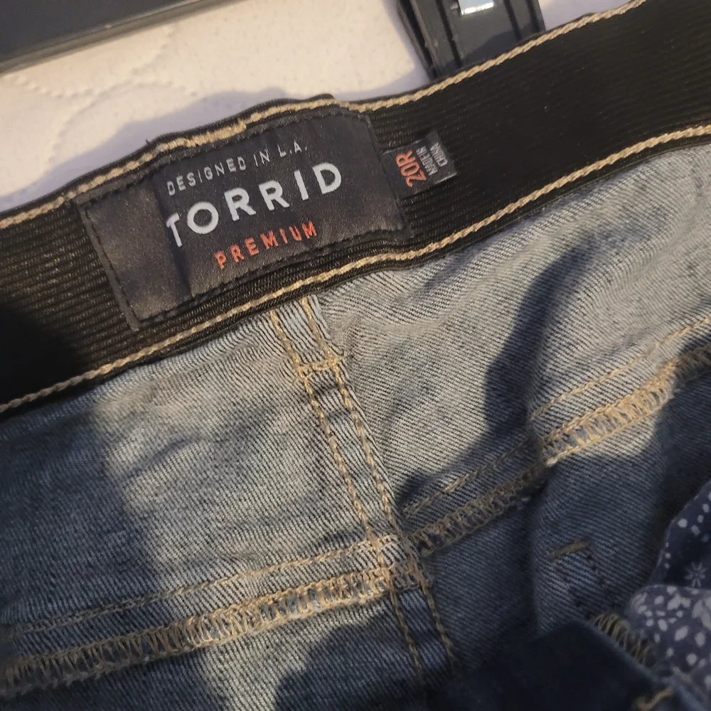 Size 20R Torrid Sky High Skinny Jeans - Picture 3 of 3